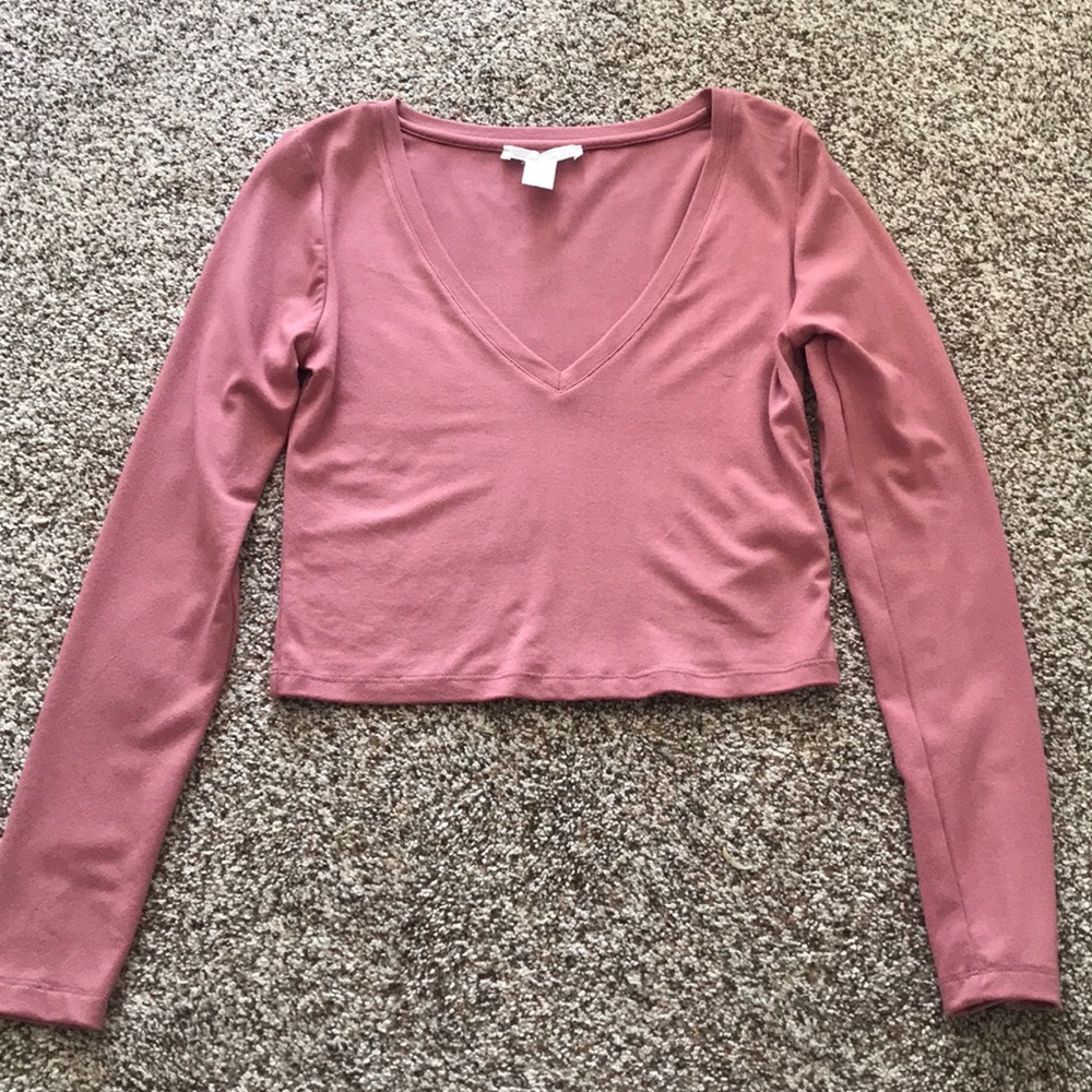 Long sleeve pink crop top